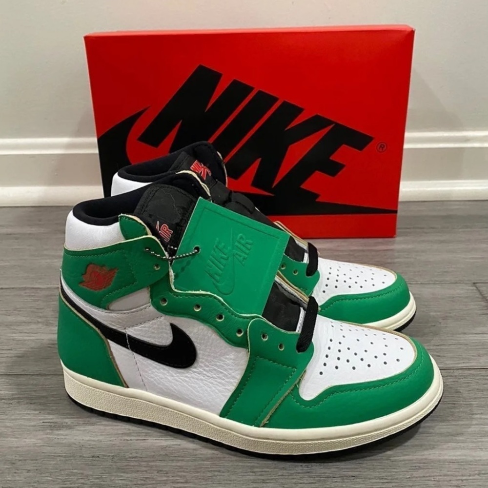 NWT // Jordan 1 Retro High Lucky Green - US 6W